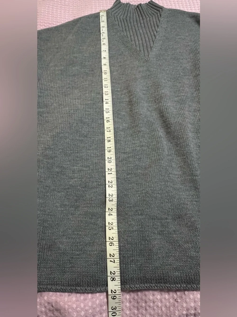 Tory Burch Heather Gray V-Neck Ribbed Sleeve Sweater